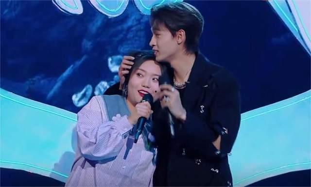 刘大锤2025最新爆料,揭秘娱乐圈惊天秘密 第2张 刘大锤2025最新爆料,揭秘娱乐圈惊天秘密 第2张